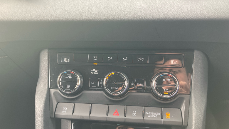Skoda Karoq 1.6 TDI SE 5dr DSG Diesel Estate